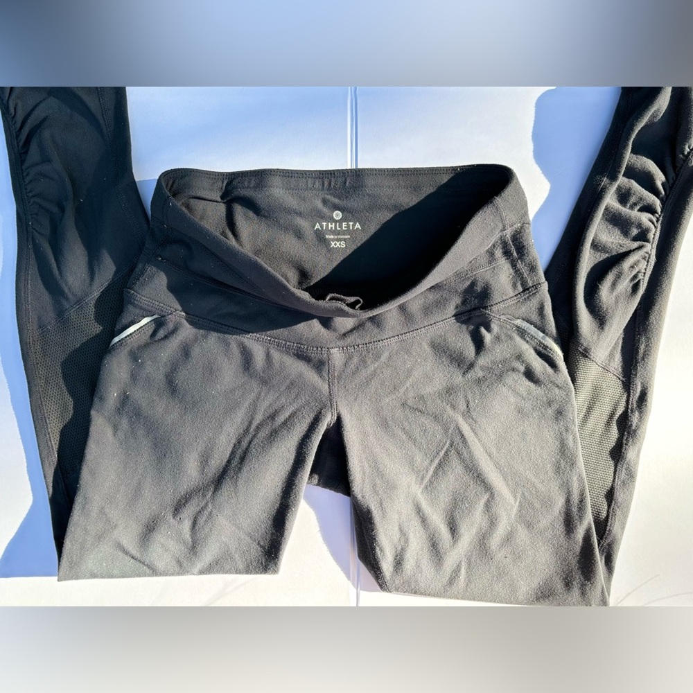 ATHLETA Gray Ruched Bottom Leggings